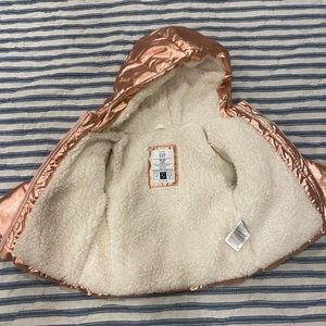 EUC Baby Gap 2T Rose Gold Puffer Coat
